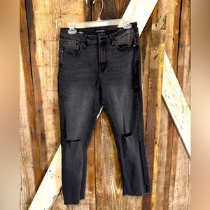 Vigoss Stevie straight leg crop black denim sz 28